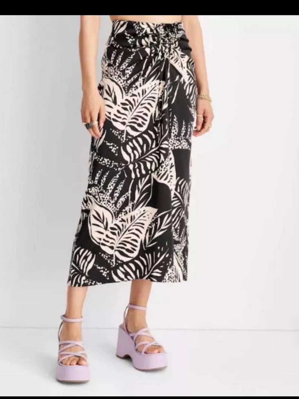 Future Collective Alani Noelle Cream Black Retro Tropical Floral Maxi Skirt L